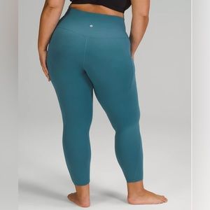 NWT. Lululemon Align™ High-Rise Pant with Pockets 25". Size 18.